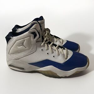 Nike Jordan B'Loyal Metallic Silver Blue White  Size 9.5 Clean Worn Few Times